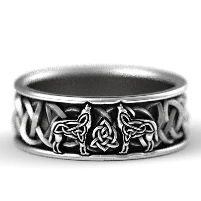 NORDIC WOLF RING