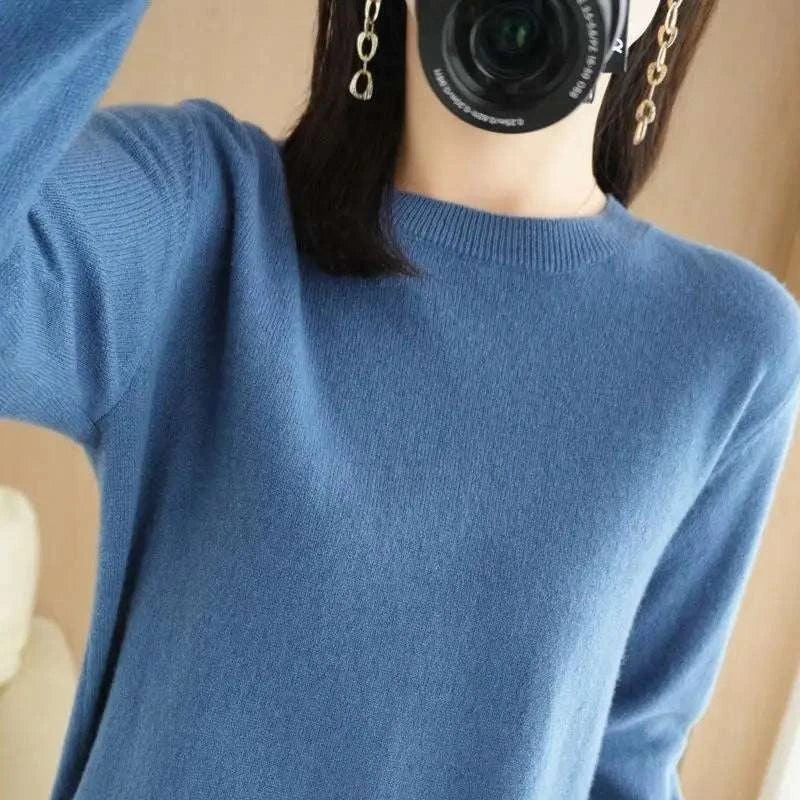 Women's Warm Sweater Soft Round Neck Pullover Autumn and Winter Casual Knitted Tops Solid Color Regular Women's Knitted Sweater