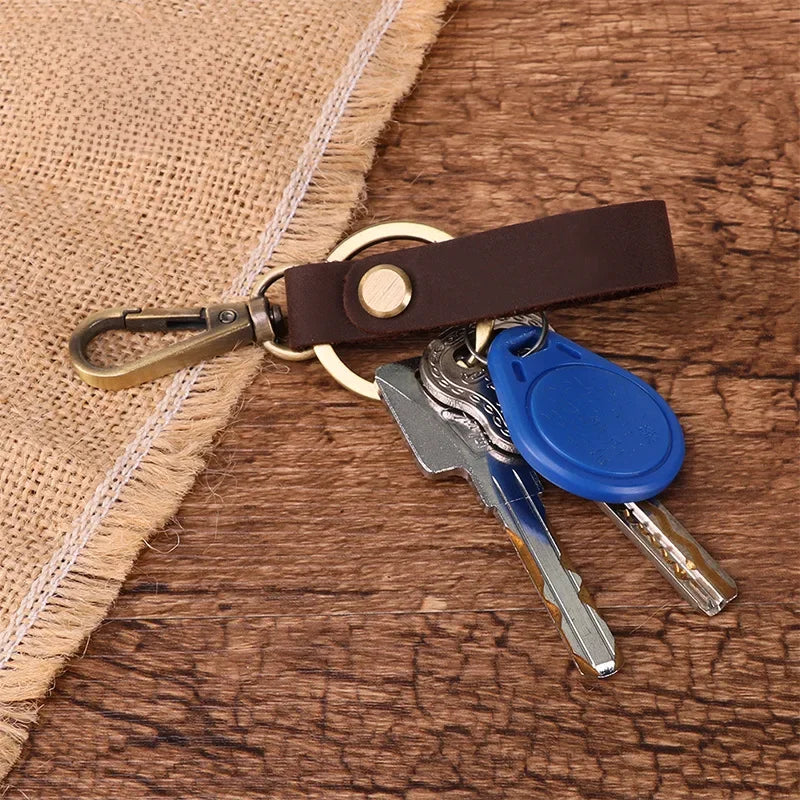 BROWN LEATHER KEYCHAIN