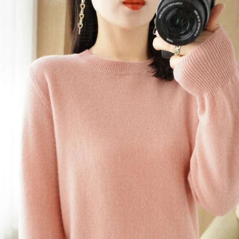 Women's Warm Sweater Soft Round Neck Pullover Autumn and Winter Casual Knitted Tops Solid Color Regular Women's Knitted Sweater